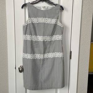 London Times gray and white dress